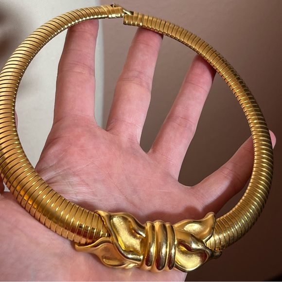 Vintage 80 90 Retro Heavy Matte Gold Thick Omega Chain Mobwife Choker Necklace - Picture 15 of 17